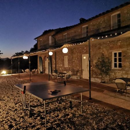 Accogliente Alloggio Con Vista E Piscina ルッカ エクステリア 写真