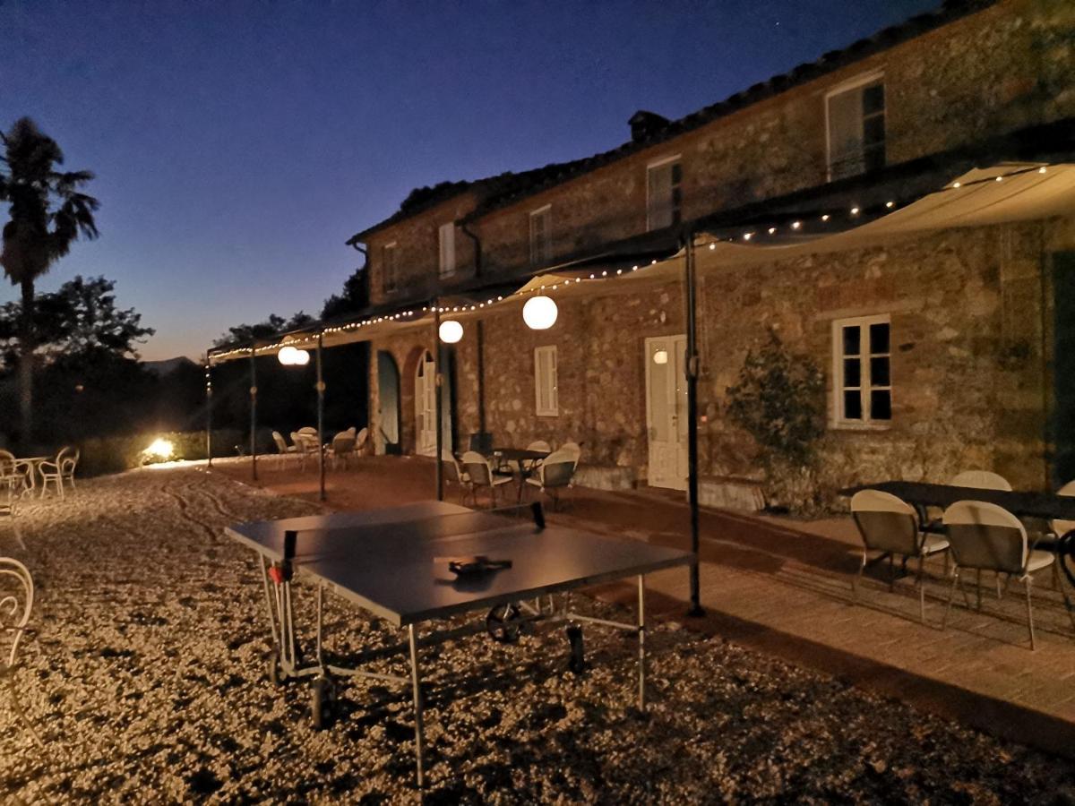 Accogliente Alloggio Con Vista E Piscina ルッカ エクステリア 写真