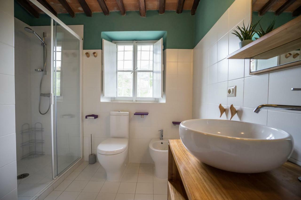 Accogliente Alloggio Con Vista E Piscina ルッカ エクステリア 写真